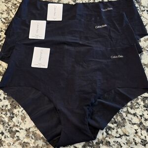 NWT - Calvin Klein Women's Hipster - Sz M